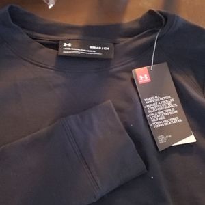 Long sleeve UA shirt